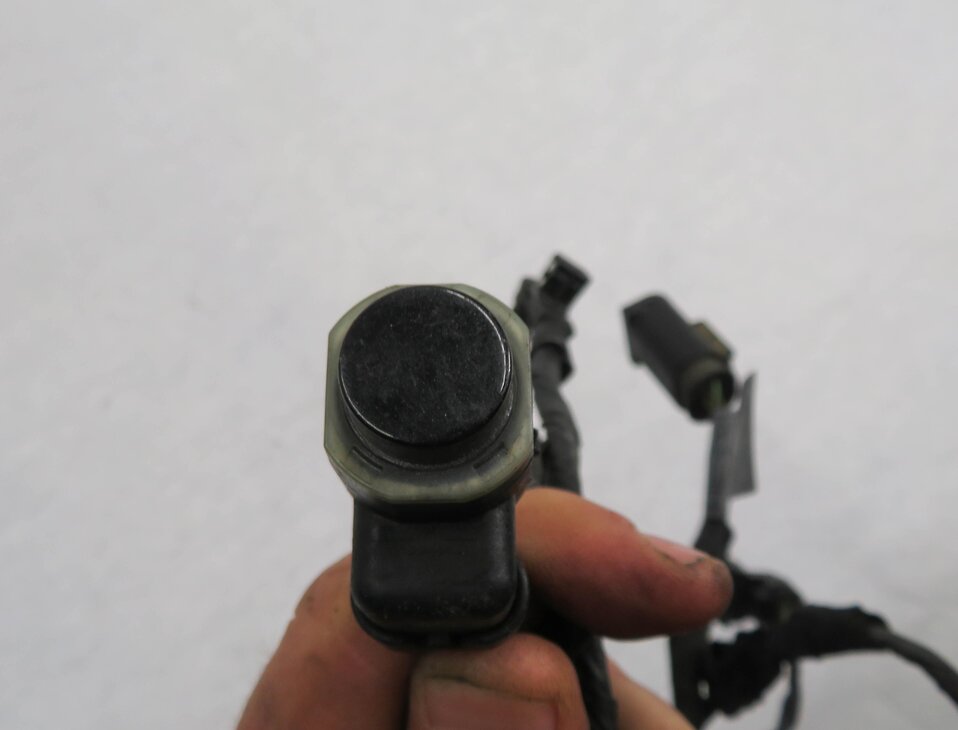 Thumbnail 7: 2010 BMW 750i (F01) FRONT PDC PARK DISTANCE SENSOR SET-4 w/ HARNESS (BLACK 475)