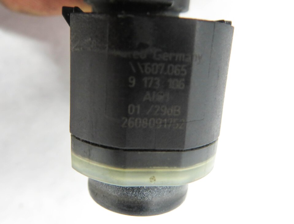 Thumbnail 9: 2010 BMW 750i (F01) FRONT PDC PARK DISTANCE SENSOR SET-4 w/ HARNESS (BLACK 475)