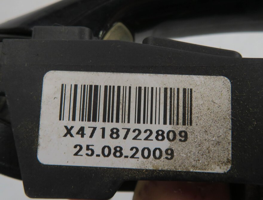 Thumbnail 6: 09-18 BMW 528i 535i 550i 740i 750i 760i RIGHT FRONT COMFORT DOOR HANDLE (BLACK)