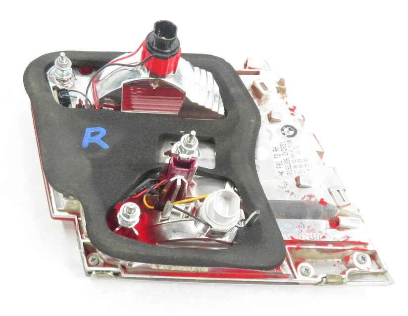Thumbnail 6: 09-12 BMW 740i 750i 760i B7 (F01) RIGHT SIDE REAR TRUNK LID TAILLIGHT LIGHT LAMP