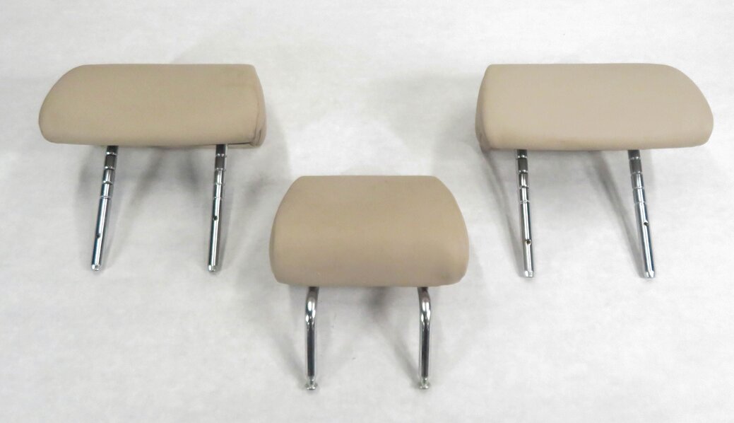 Thumbnail 2: 2010 BMW 750i (F01) REAR - LEFT / CENTER / RIGHT (OYSTER LEATHER) HEADREST SET-3