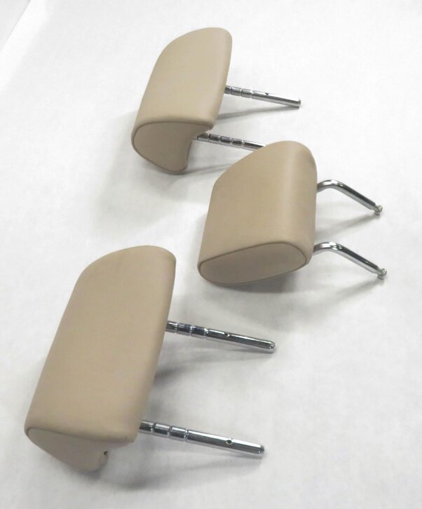 Thumbnail 4: 2010 BMW 750i (F01) REAR - LEFT / CENTER / RIGHT (OYSTER LEATHER) HEADREST SET-3