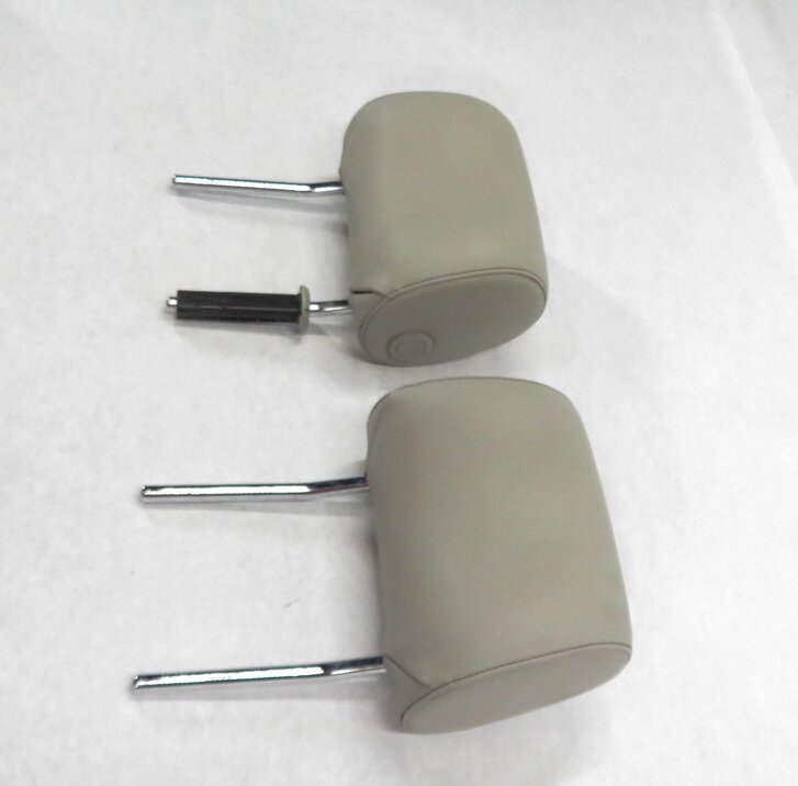 Thumbnail 3: 2013 AUDI A3 (8P) FRONT LEFT & RIGHT HEADREST SET-2 (LIGHT GRAY LEATHER)