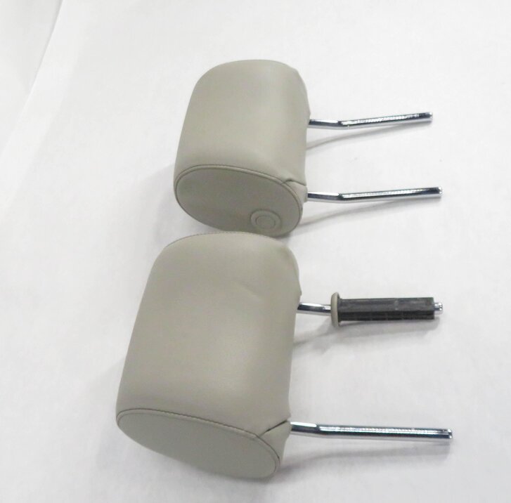 Thumbnail 4: 2013 AUDI A3 (8P) FRONT LEFT & RIGHT HEADREST SET-2 (LIGHT GRAY LEATHER)
