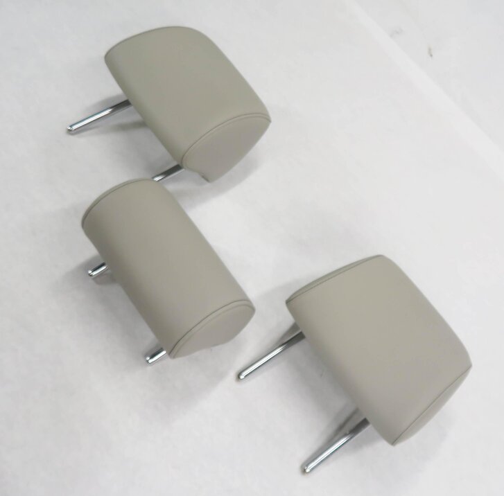Thumbnail 2: 2013 AUDI A3 (8P) REAR - LEFT / CENTER / RIGHT - GRAY LEATHER HEADREST SET-3