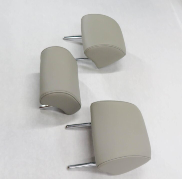 Thumbnail 4: 2013 AUDI A3 (8P) REAR - LEFT / CENTER / RIGHT - GRAY LEATHER HEADREST SET-3