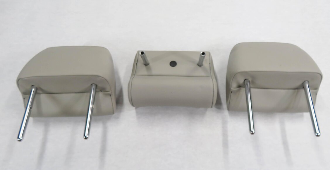 Thumbnail 6: 2013 AUDI A3 (8P) REAR - LEFT / CENTER / RIGHT - GRAY LEATHER HEADREST SET-3