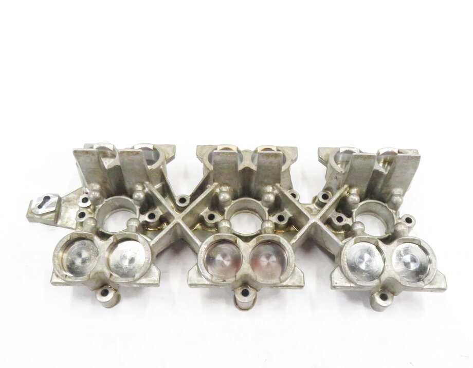 Thumbnail 2: 1999 PORSCHE BOXSTER (986) 2.5L M96 - ENGINE CAMSHAFT FOLLOWER HOUSING