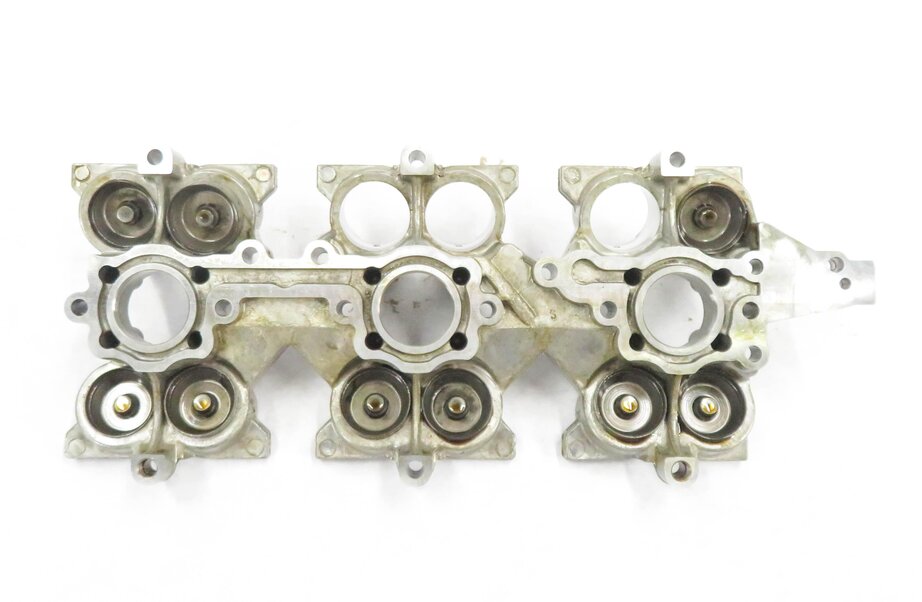 Thumbnail 5: 1999 PORSCHE BOXSTER (986) 2.5L M96 - ENGINE CAMSHAFT FOLLOWER HOUSING