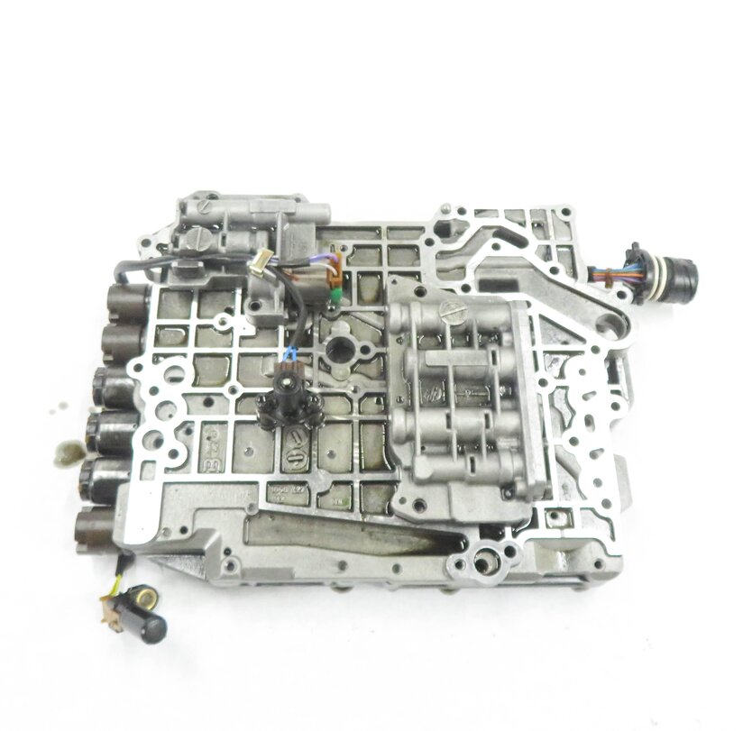 Thumbnail 2: 99 PORSCHE BOXSTER (986) 2.5L M96 ENGINE - A/T AUTOMATIC TRANSMISSION VALVE BODY