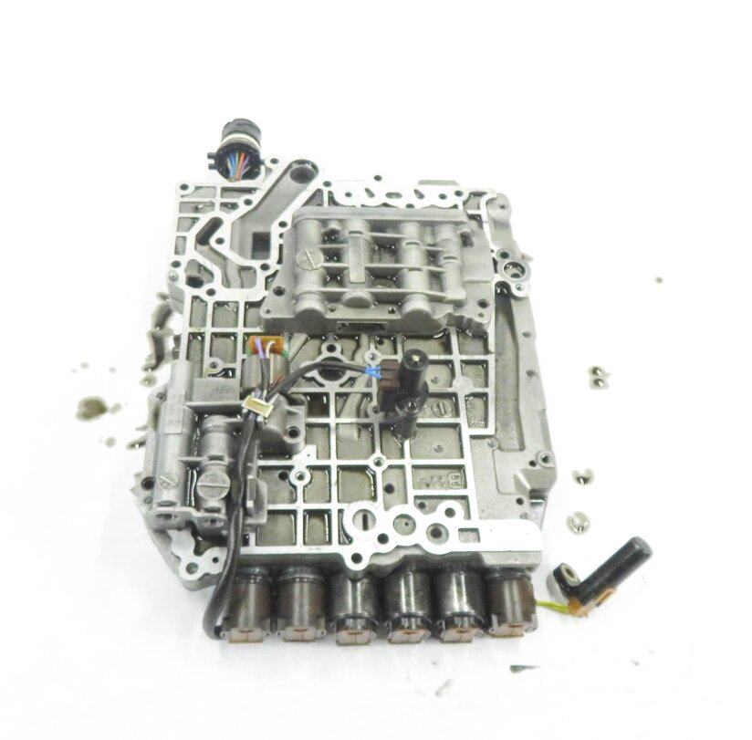 Thumbnail 3: 99 PORSCHE BOXSTER (986) 2.5L M96 ENGINE - A/T AUTOMATIC TRANSMISSION VALVE BODY