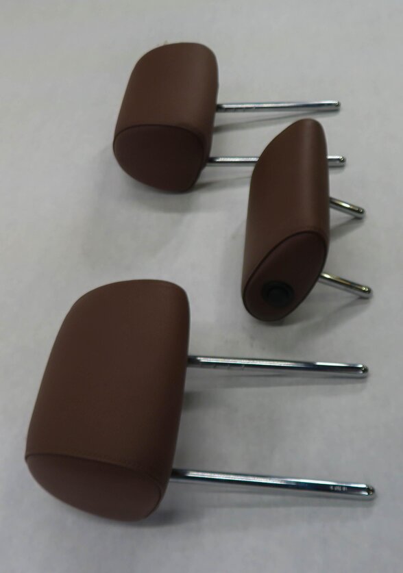 Thumbnail 4: 2011 BMW 535i (F10) REAR LEFT / CENTER / RIGHT - HEADREST SET-3 (CINNAMON BROWN)