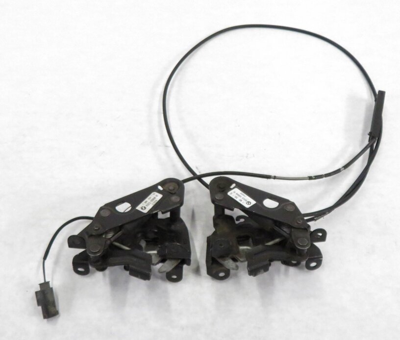Thumbnail 4: 2011 BMW 535i (F10) FRONT LEFT & RIGHT LOWER HOOD LOCK LATCH SET-2 w/ CABLE