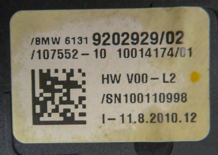 Thumbnail 6: 2011 BMW 535i (F10) FRONT SHIFTER TRIM w/ TRACTION CONTROL & HILL DECENT BUTTON