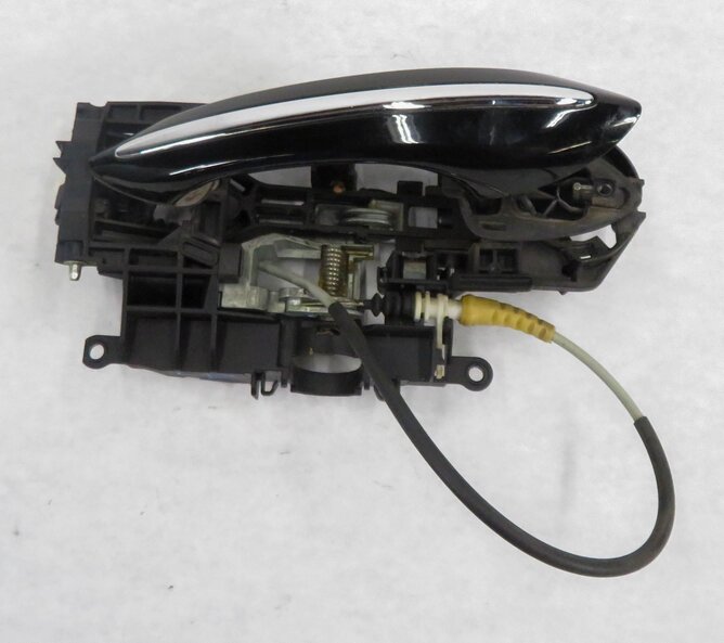 Thumbnail 4: 2011-2016 BMW 528i 535i 550i M5 (F10) LEFT REAR DOOR HANDLE w/ LIGHT (BLACK 668)
