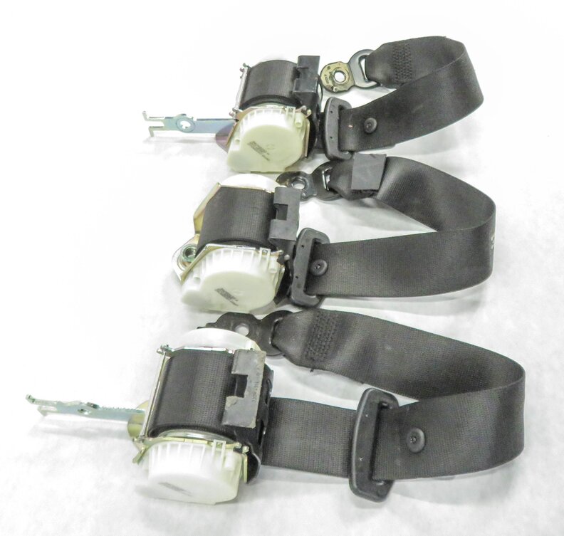 Thumbnail 4: 2011 BMW 535i (F10) REAR - LEFT / CENTER / RIGHT SEATBELT RETRACTOR SET (BLACK)