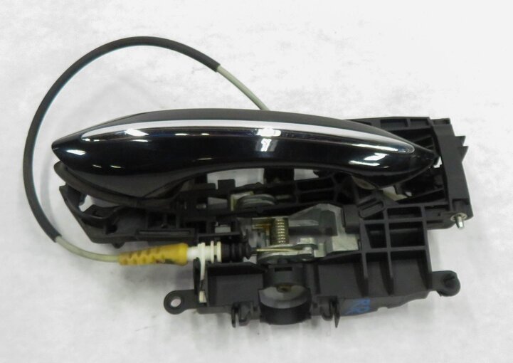 Thumbnail 2: 2011-2016 BMW 528i 535i 550i M5 (F10) RIGHT REAR DOOR HANDLE w/ LIGHT (BLACK)