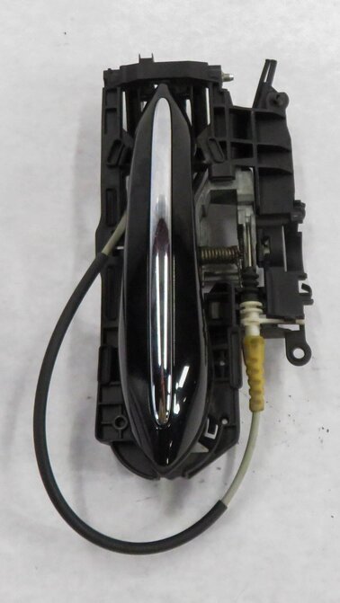 Thumbnail 3: 2011-2016 BMW 528i 535i 550i M5 (F10) RIGHT FRONT DOOR HANDLE w/ LIGHT (BLACK)