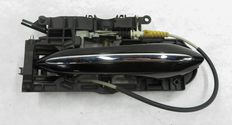 Thumbnail 4: 2011-2016 BMW 528i 535i 550i M5 (F10) RIGHT FRONT DOOR HANDLE w/ LIGHT (BLACK)