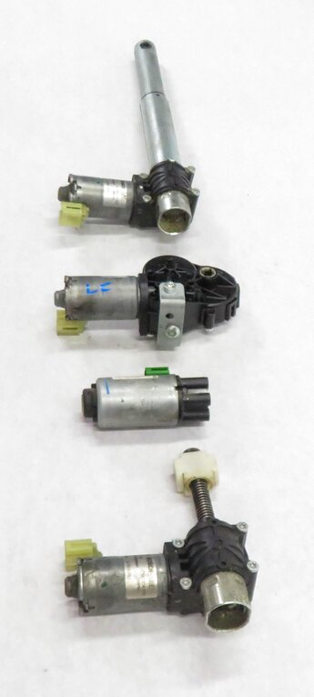 Thumbnail 3: 2011 BMW 535i (F10) LEFT FRONT DRIVER POWER SEAT ADJUSTMENT MOTOR SET-4