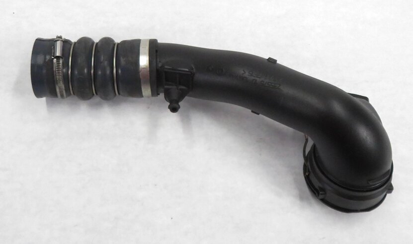 Thumbnail 4: 2011 BMW 535i (F10) 3.0L N55 ENGINE - AIR INDUCTION HOSE PIPE TUBE