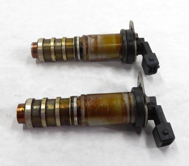 Thumbnail 3: 2011 BMW 535i (F10) 3.0L N55 ENGINE - VANOS TIMING SOLENOID SET-2
