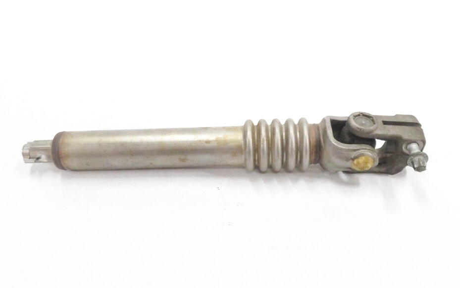 Thumbnail 3: 2008 BMW M3 ///M (E93) CONVERTIBLE - STEERING COLUMN LINK U-JOINT COUPLER SHAFT