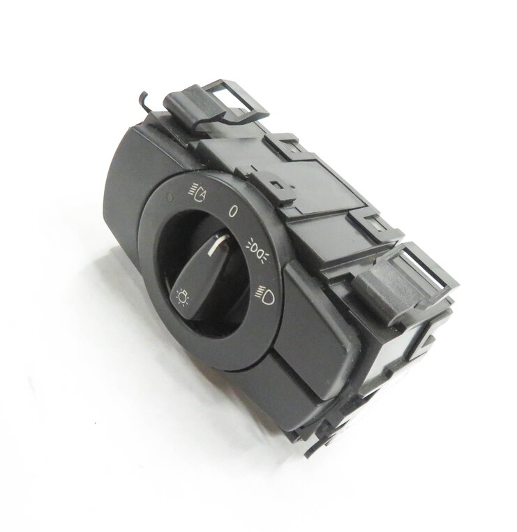 Thumbnail 1: 2008 BMW M3 ///M (E90) HEADLIGHT SWITCH