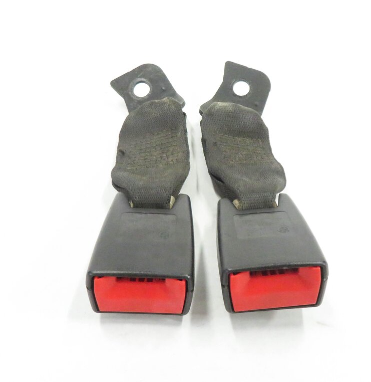 Thumbnail 5: 2008 BMW M3 ///M (E93) CONVERTIBLE - REAR SEATBELT BUCKLE RECEIVER SET-2