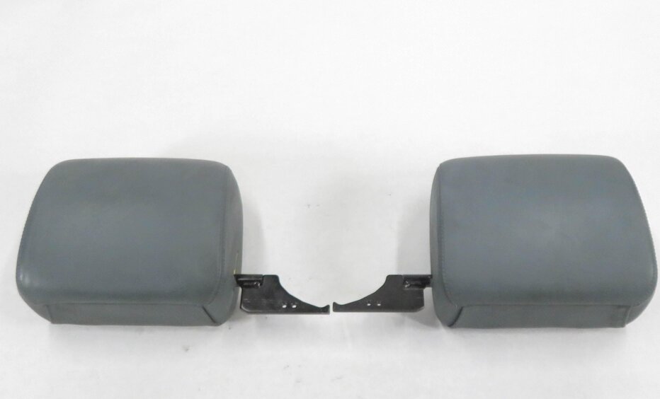 Thumbnail 2: 2008 BMW M3 (E93) CONVERTIBLE FRONT LEFT & RIGHT HEADREST SET (PALLADIUM SILVER)