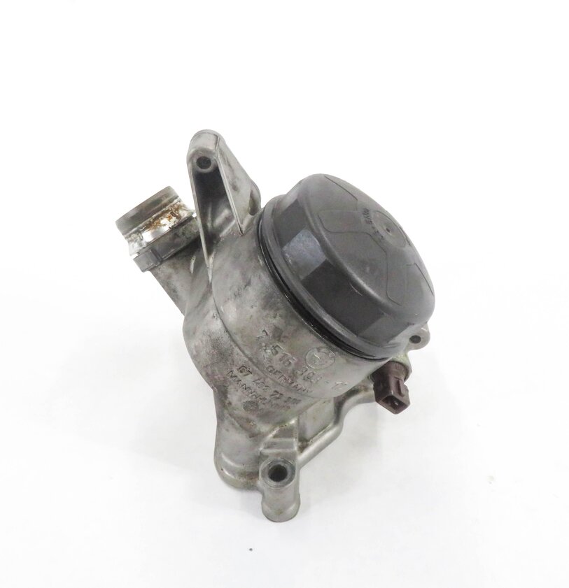 Thumbnail 2: 2006 BMW 530i (E60) 3.0L N52 ENGINE MOTOR OIL FLUID FILTER HOUSING ADAPTER