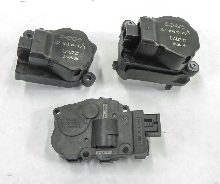 Thumbnail 2: 2009 BMW Z4 (E89) HEATER A/C AIR BOX BLEND DOOR SERVO ACTUATOR MOTOR SET-3