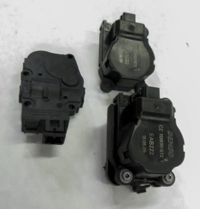Thumbnail 3: 2009 BMW Z4 (E89) HEATER A/C AIR BOX BLEND DOOR SERVO ACTUATOR MOTOR SET-3