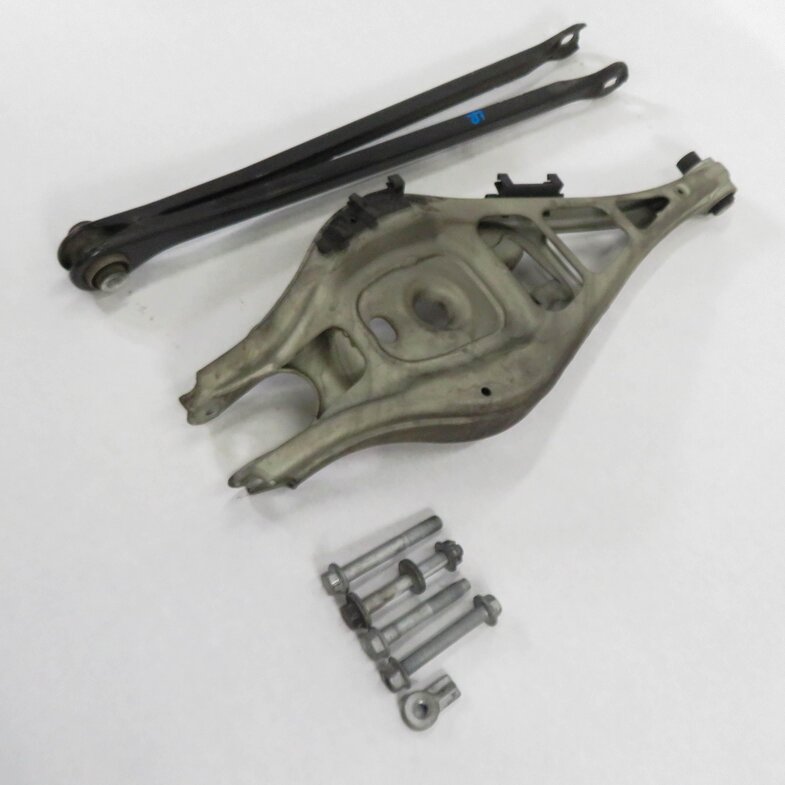 2009-2016 BMW Z4 (E89) LEFT DRIVER REAR - CONTROL ARM SET-2