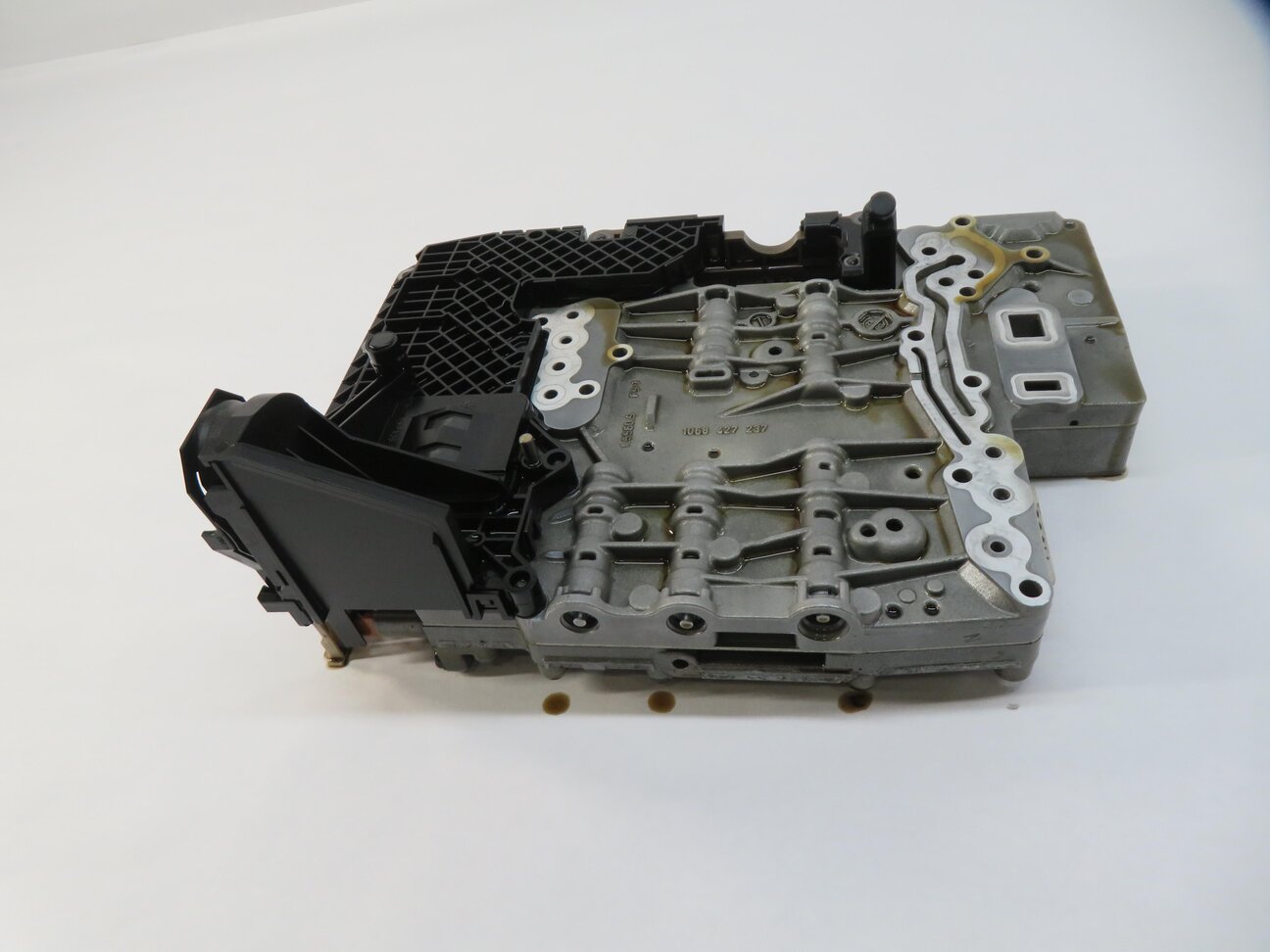 Thumbnail 2: 2012-2013 RANGE ROVER SPORT (L320 L322) A/T AUTOMATIC TRANSMISSION VALVE BODY
