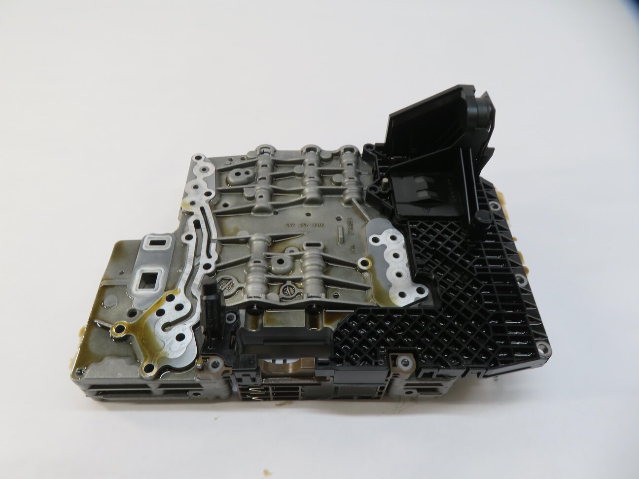 Thumbnail 3: 2012-2013 RANGE ROVER SPORT (L320 L322) A/T AUTOMATIC TRANSMISSION VALVE BODY