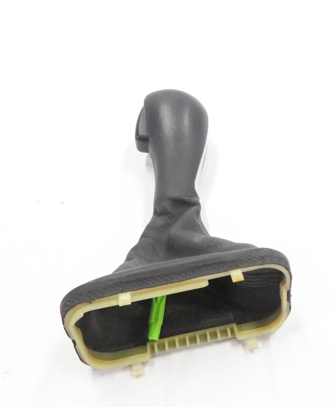 Thumbnail 4: 2012 RANGE ROVER (L322) A/T TRANSMISSION GEAR SHIFTER w/ BOOT (BLACK)