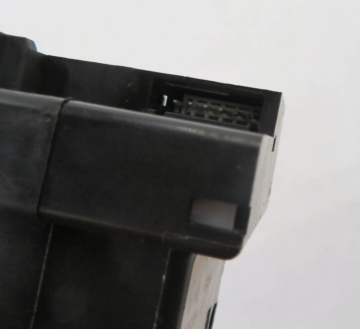Thumbnail 6: 2012 RANGE ROVER (L322) STEERING COLUMN ADJUSTMENT SWITCH STALK ARM