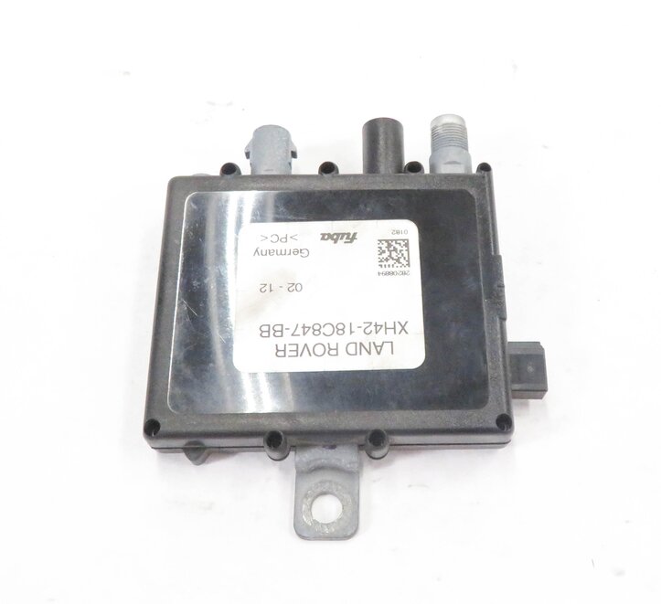 Thumbnail 4: 2012 RANGE ROVER (L322) ANTENNA AMPLIFIER MODULE