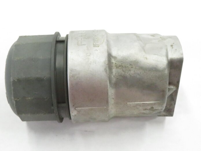 Thumbnail 3: 2012 RANGE ROVER (L322) 5.0L AJ133 V8 ENGINE - OIL FILTER HOUSING w/ CAP