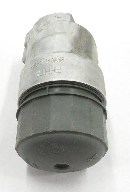 Thumbnail 4: 2012 RANGE ROVER (L322) 5.0L AJ133 V8 ENGINE - OIL FILTER HOUSING w/ CAP