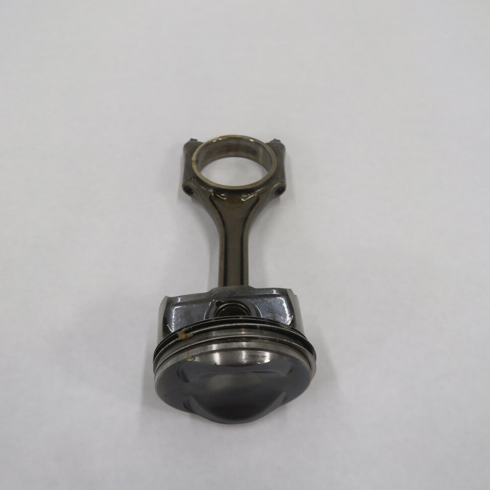 Thumbnail 2: 08-12 AUDI A4 A5 A6 Q5 (B8 8K 8T 8R C7) 3.2L FSI ENGINE - RIGHT PISTON w/ ROD