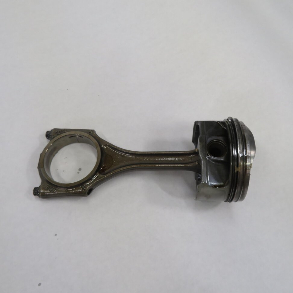 Thumbnail 3: 08-12 AUDI A4 A5 A6 Q5 (B8 8K 8T 8R C7) 3.2L FSI ENGINE - RIGHT PISTON w/ ROD