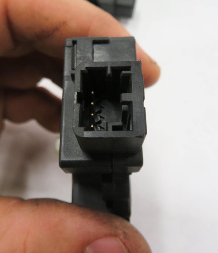 Thumbnail 7: 2009 AUDI A4 (B8 8K) HVAC HEATER A/C BLEND DOOR SERVO ACTUATOR MOTOR
