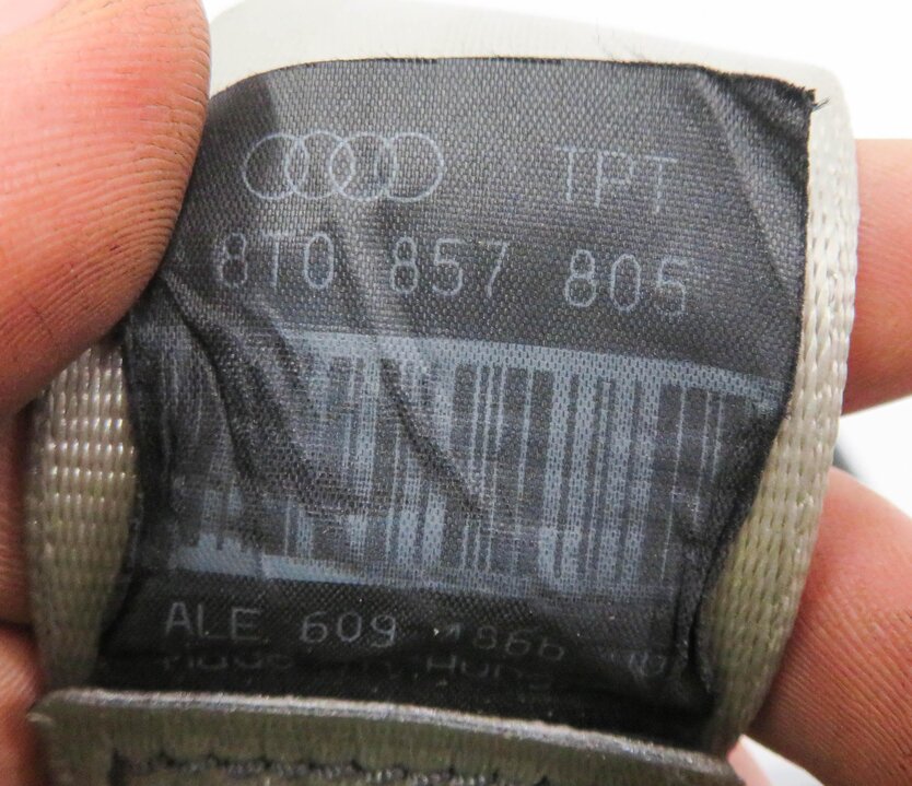 Thumbnail 6: 2009 AUDI A4 (B8 8K) RIGHT REAR SEATBELT RETRACTOR (GRAY)