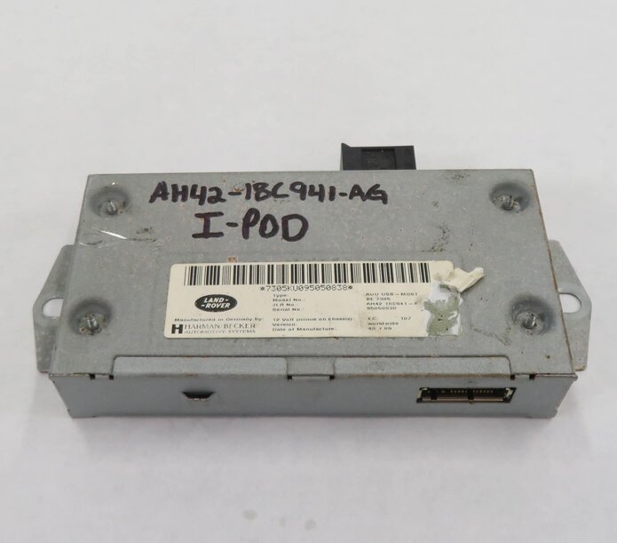 Thumbnail 2: 2010-2014 LR4 / RANGE ROVER SPORT (L320 L322) i-POD / USB INTERFACE MODULE