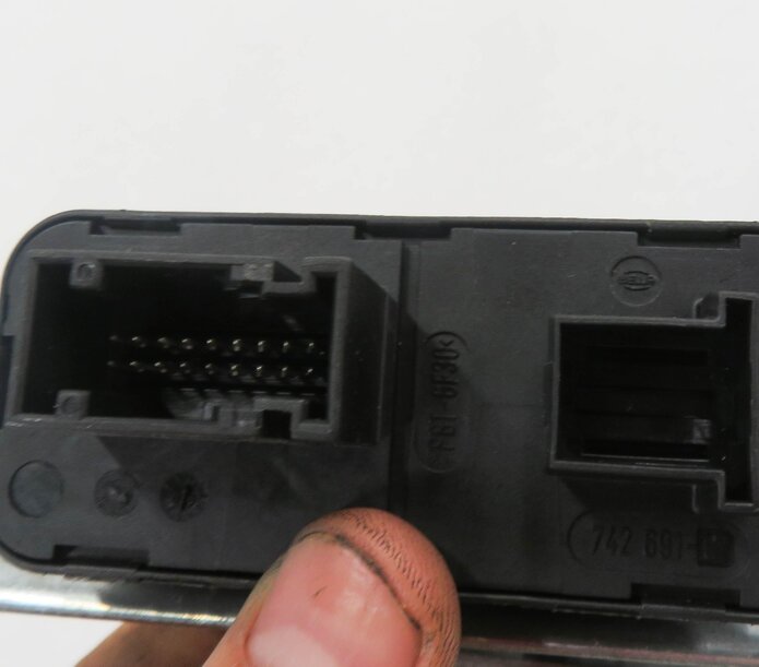 Thumbnail 6: 10-13 RANGE ROVER SPORT (L320 L322) AFS ADAPTIVE HEADLIGHT LAMP CONTROL MODULE