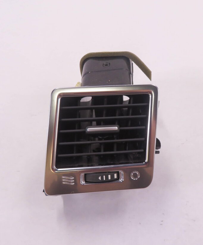 Thumbnail 2: 2010 RANGE ROVER SPORT (L320) RIGHT FRONT PASSENGER DASH HEATER A/C AIR VENT