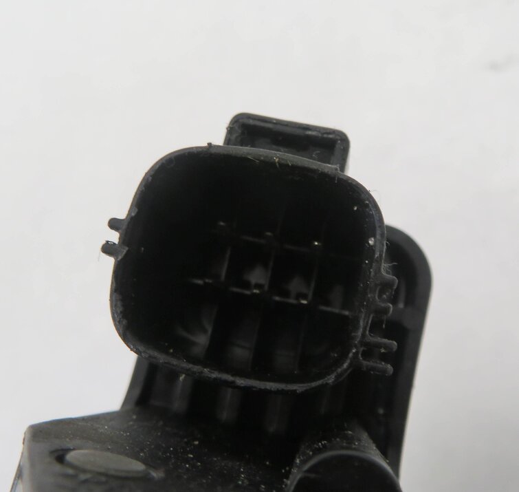 Thumbnail 5: 2010 RANGE ROVER SPORT (L320) AIR SUSPENSION TRANSFER RELIEF VALVE BLOCK SET-3