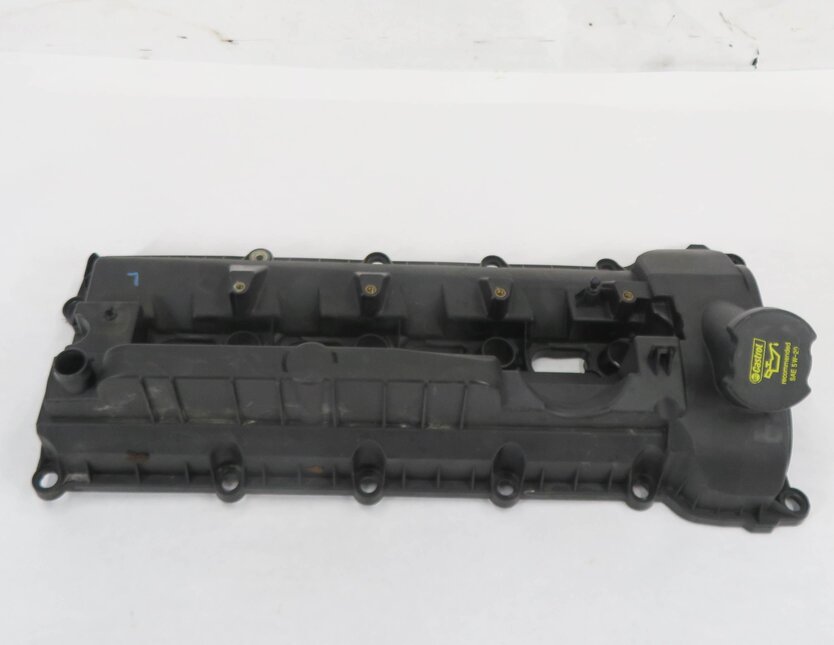 Thumbnail 4: 2010-2018 RANGE ROVER / SPORT (L320 L322 L494 L405) 5.0L V8 - LEFT VALVE COVER